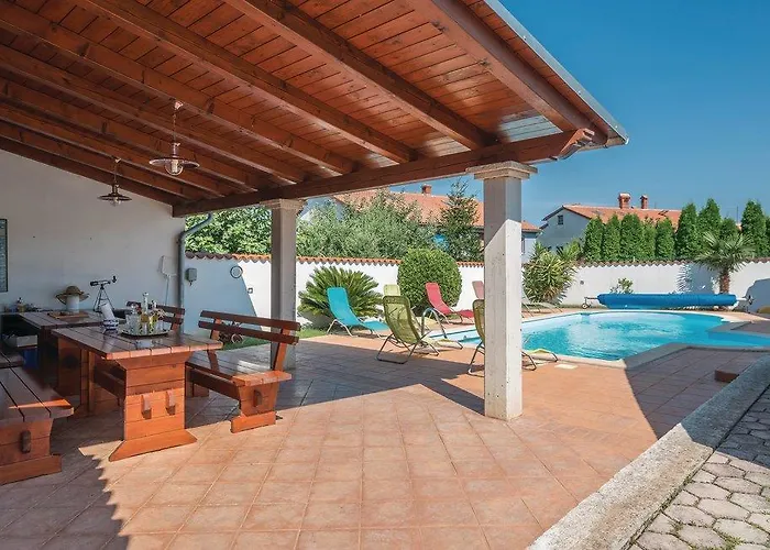 아파트 Biserka 1495