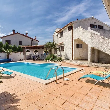 Biserka 1495 公寓 *